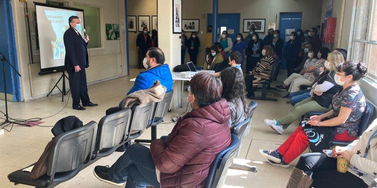 Salud expone avances e iniciativas de mejoramiento en el CESFAM de Puerto Aysén
