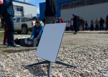 Los habitantes de Villa La Tapera se verán beneficiados por un piloto de la empresa satelital Starlink y contarán con internet.