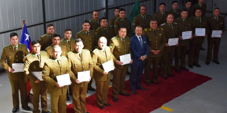 Academia Procesal Penal: Fiscalía certificó a 219 Carabineros en programa único en el país