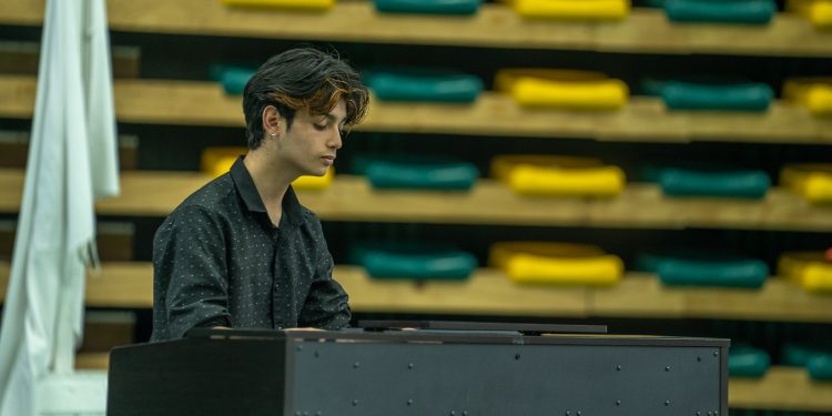 Comunidades educativas DEM Aysén cautivan en recital Día de la Música 2022