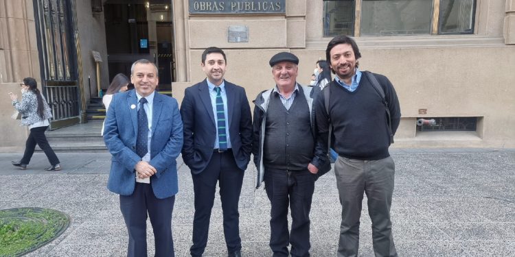 Diputado Calisto, Consejero Abello y dirigente del turismo piden al Gobierno abrir el paso Dos Lagunas en la comuna de Villa O´Higgins