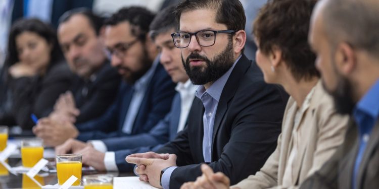Presidente Gabriel Boric encabeza jornada de trabajo con Delegados/as Presidenciales Regionales
