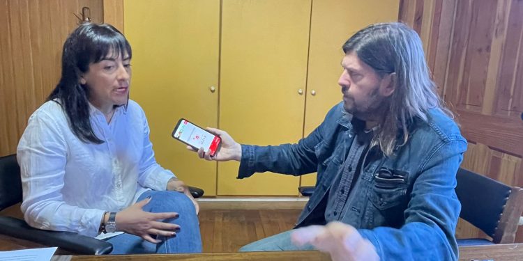 Vocera de Gobierno Aysén: “Hay un contexto difícil que no podemos desconocer, pero tenemos claro el horizonte y nuestros objetivos.”