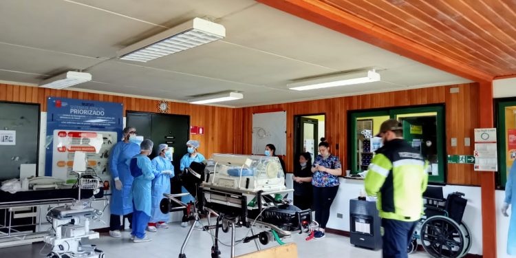 Milagro navideño en Mañihuales: Equipo del CECOSF atendió parto de mujer que desconocía su embarazo