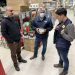 Fiscalizan venta de guirnaldas navideñas para verificar que sólo se vendan productos certificados.