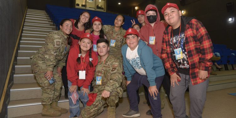 Destacamento Motorizado N°14 “Aysén” recibe visitas de niñas/os pacientes de Teletón en el marco del programa «Verano Teletón 2023»