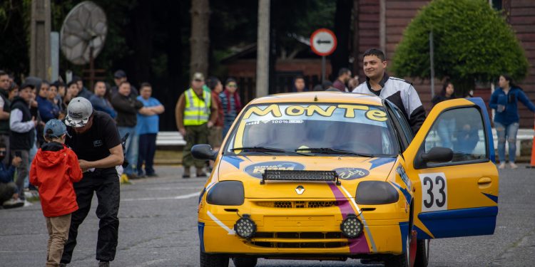 Rally de Aniversario de Aysén finaliza con premiación en Plaza de Armas