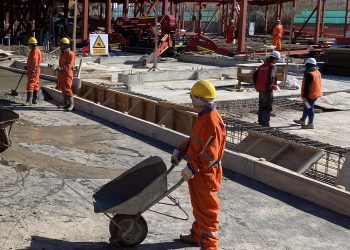 A $410.000 subió salario mínimo además de reajustes sobre Asignación Familiar y subsidios, este mes de enero
