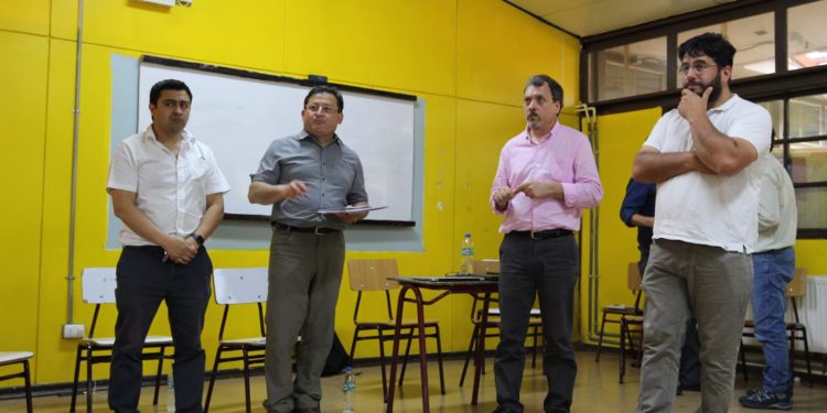 Pescadores artesanales de diferentes localidades regionales se reúnen con Subsecretario de Pesca