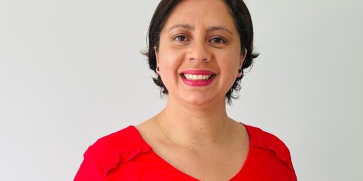 UDI escoge a la abogada Andrea Ponce Olivares como su carta para el Consejo Constitucional en Aysén:“Pongo mi experiencia laboral y profesional al servicio de la comunidad para escribir una nueva Constitución”