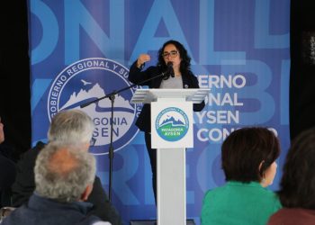 Gobernadora de Aysén repudia indicación de diputados de Los Lagos por Ley de Pesca: “Vamos a hacer una defensa irrestricta y vamos a proteger nuestros recursos”