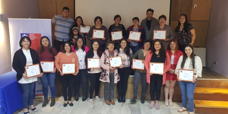 25 emprendedores/as de Coyhaique consolidan sus negocios junto al FOSIS