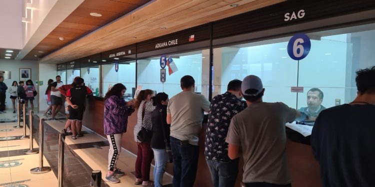 SAG reafirma llamado a no ingresar con productos no autorizados por controles fronterizos para evitar enfermedades y plagas en el agro
