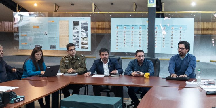Eventos masivos en la comuna de Aysén: Alcalde subrogante y delegación provincial unifican criterios para su realización