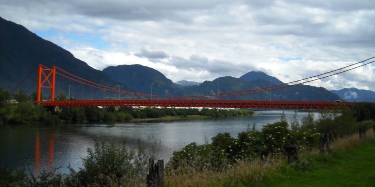 Puerto Aysén: Adolescente de 17 años se encuentra en riesgo vital por lesiones con arma blanca