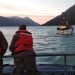 Embarcación varada en Lago O’Higgins recibe el auxilio de lancha del Ejército