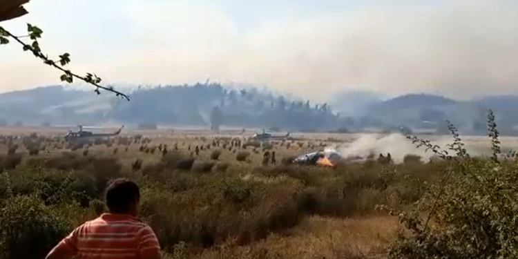 Incendios forestales en el centro-sur: Cae helicóptero que combatía las llamas falleciendo dos brigadistas