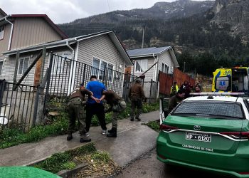 Coyhaique: Carabineros detuvo a imputado por homicidio encontrando arma blanca en el lugar de los hechos