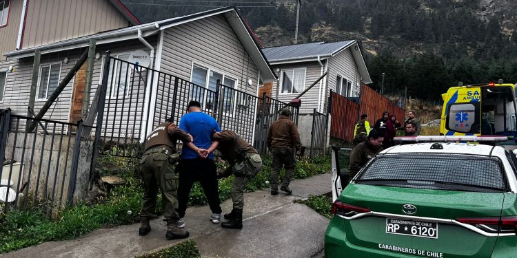 Coyhaique: Carabineros detuvo a imputado por homicidio encontrando arma blanca en el lugar de los hechos