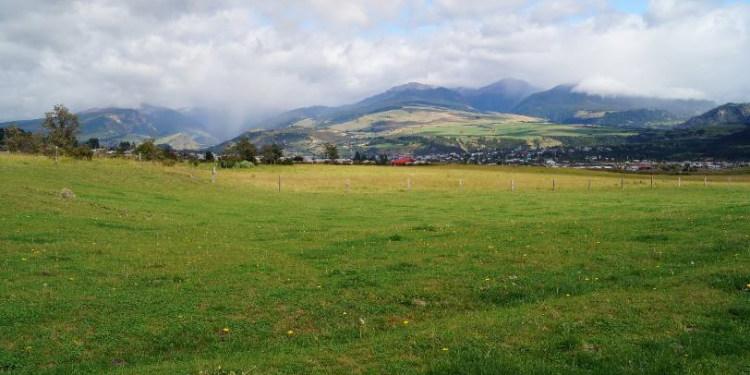 Plan de Emergencia Habitacional: MINVU sube la inversión a 17 mil millones pesos para megaproyecto habitacional «Chacra G» en Coyhaique