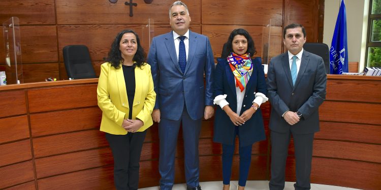 Abogados integrantes de la Corte de Apelaciones de Coyhaique prestan juramento
