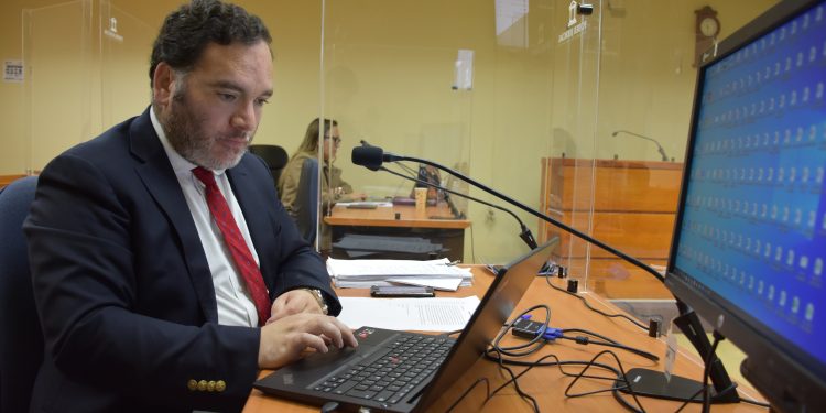 Coyhaique: Continúan diligencias investigativas de Fiscalía y PDI en caso de homicidio con arma cortante
