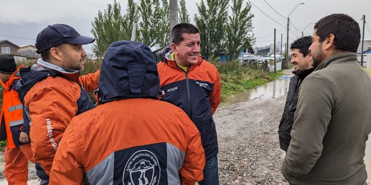 Por lluvias del fin de semana, municipio aysenino desplegó ayuda para familias afectadas