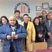 José Pincol, gestor cultural puertoaysenino recibe reconocimiento por parte de la senadora Ximena Órdenes