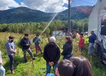 Municipio de Cisnes entregó terrenos para construcción de multicancha techada en Puyuhuapi