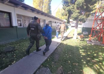 Carabineros de Coyhaique detienen a dos menores por robo a joyería Zafiro recuperando especies sustraídas