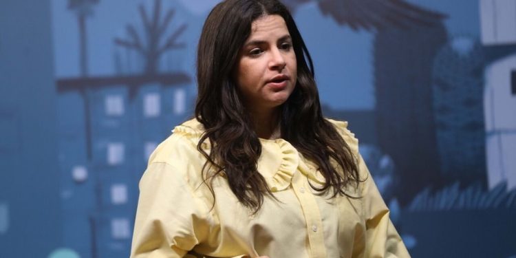 Ministra de la Mujer, Antonia Orellana, se encuentra en la región para participar de diferentes encuentros