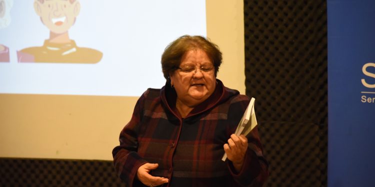 SENAMA lanza concurso literario para personas mayores en la región de Aysén