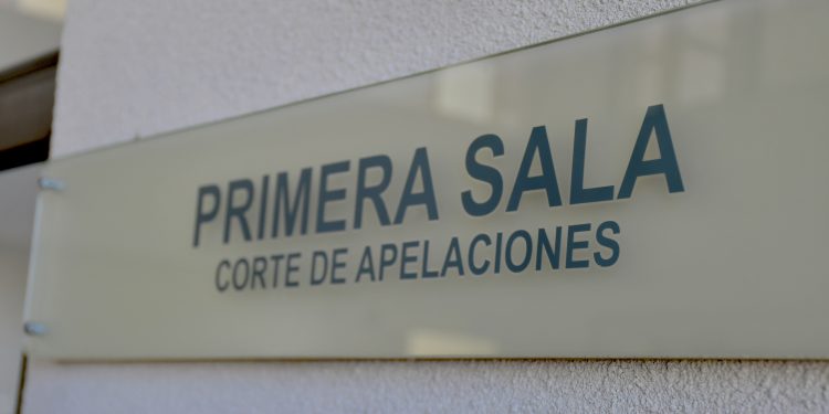 Corte de Apelaciones de Coyhaique ordena eliminar comentarios y fotografías ofensivas de la red social Facebook