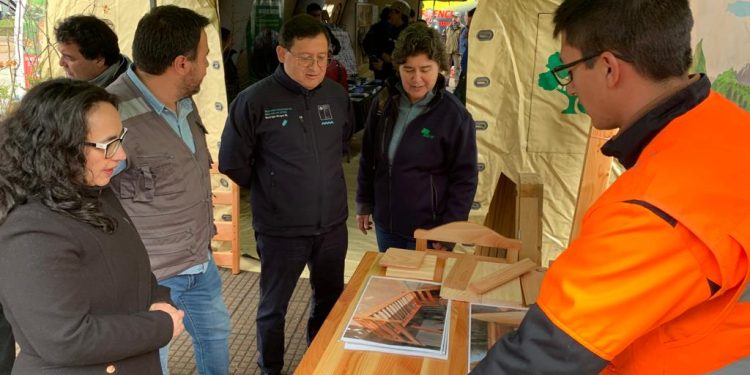CONAF celebró su 53 aniversario con expo que contó con la participación ciudadana en Coyhaique