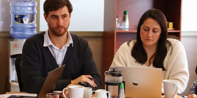 Subdirectora de la Dirección de Educación Pública visitó la región de Aysén destacando el compromiso de autoridades y comunidades educativas en la implementación del Servicio Local de Educación Pública