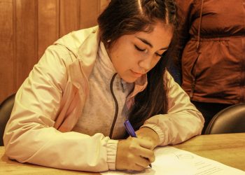 Verena Cea, representante del fútbol femenino de la región es reclutada por el club Unión Española