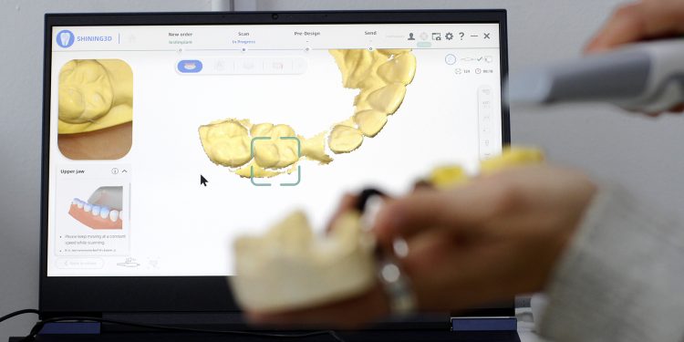 Hospital de Puerto Aysén cuenta con scanner intraoral 3D