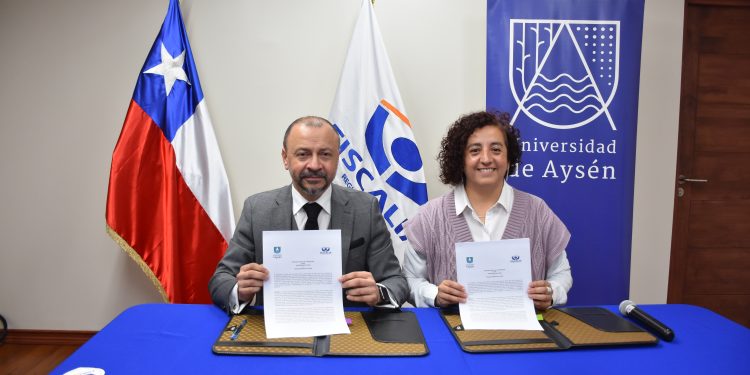 Fiscalía Regional de Aysén y Universidad de Aysén firman convenio de colaboración