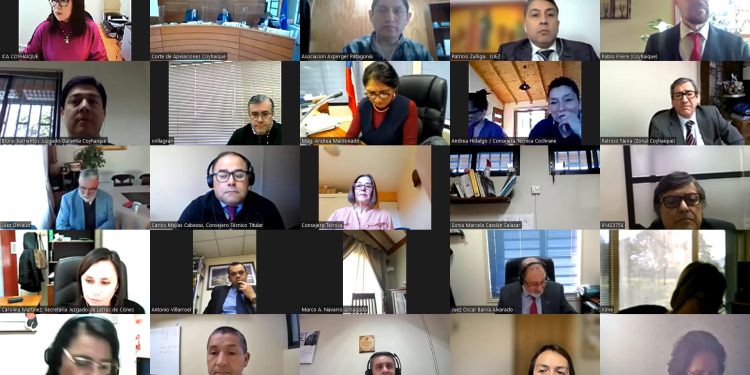 Corte de Coyhaique realiza conversatorio para profundizar conocimientos sobre nueva normativa del trastorno del espectro autista.