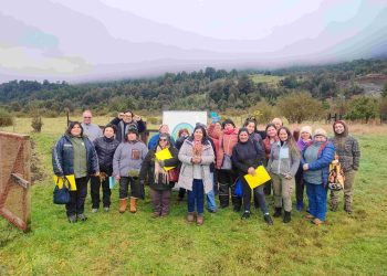 Escuela del Campesino de Municipio de Aysén realiza capacitación sobre “Bordes Florales”.