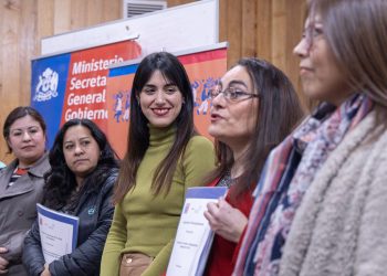 Coyhaique: Subsecretaria de Gobierno entregó certificados de adjudicación del Fondo de Fortalecimiento de Organizaciones de Interés Público 2023 a 27 proyectos regionales