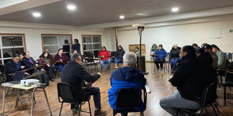 Servicio de Salud Aysén reúne con comunidad de Cochrane para avanzar en conjunto en las necesidades de Salud