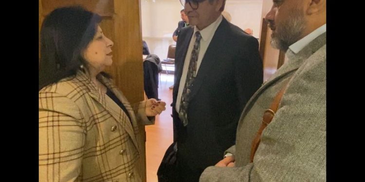 Diputada Raphael por movilizaciones de asistentes de la educación: «Para El Estado de Chile y el gobierno actual, los asistentes son funcionarios públicos de segunda categoría»