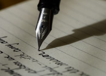 SENAMA extiende plaza de participación para Concurso Literario Autobiográfico de Personas Mayores 2023
