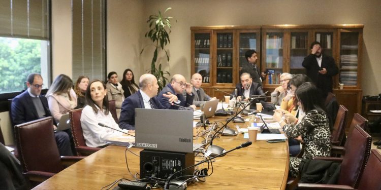 Sandoval insistió que caso Convenios es una lección dura porque se está perjudicando a la gente que vive en precarias condiciones de habitabilidad