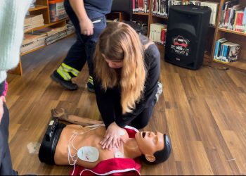 Personal del CESFAM de Puerto Aysén se capacitan en técnicas de Reanimación Cardiopulmonar