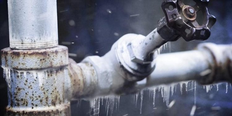 Por bajas temperaturas: Aguas Patagonia entrega recomendaciones para proteger llaves, medidores y cañerías
