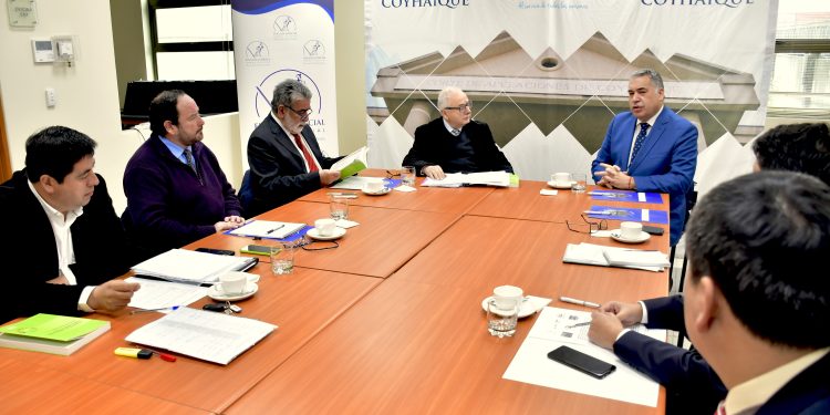 En la Corte de Apelaciones de Coyhaique se realizó primera reunión presencial de la Mesa Interinstitucional de Supervisión Carcelaria