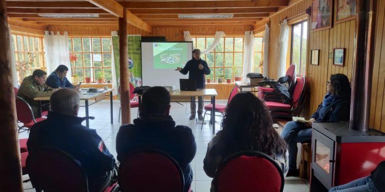 CONAF refuerza acciones para prevenir Incendios Forestales en Lago Verde