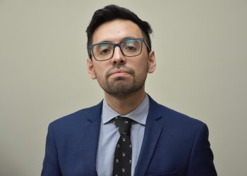 Fiscal logra la prisión preventiva e internación provisoria para 3 imputados por disparos desde interior de casa en Coyhaique